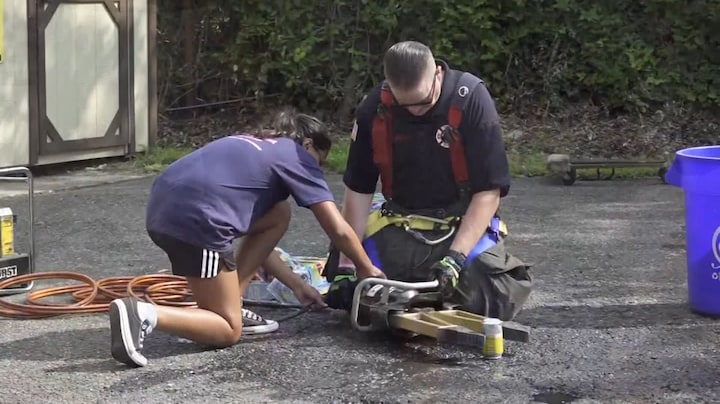 Zomerkamp in VS leert meisjes blussen, brandweer heeft vrouwen nodig