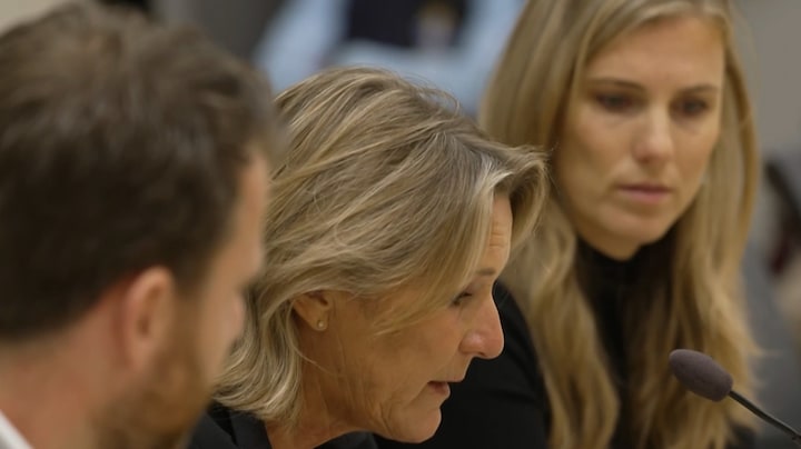 Jacqueline de Vries maakt voor het eerst gebruik van spreekrecht