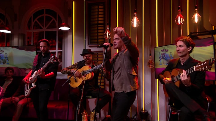 Jeroen van der Boom zingt nieuwe nummer Todo Es La Musica
