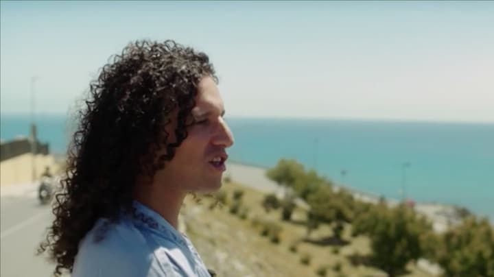 Ali B goudeerlijk over drugsgebruik in nieuwe docuserie