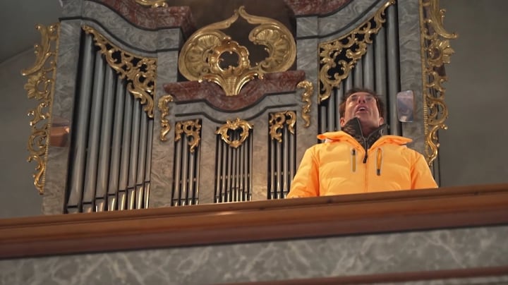 Gerard Joling geeft eerbetoon aan overleden vriend Bert