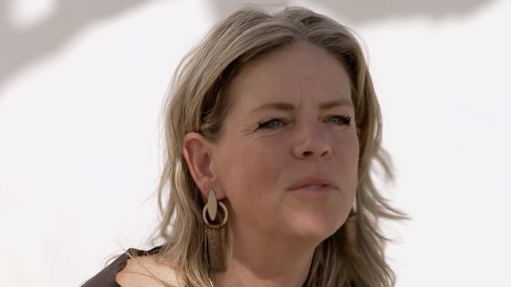 Iris uit B&B Vol Liefde is klaar met alle coaches: 'Ex heeft daar nieuwe partner gevonden'