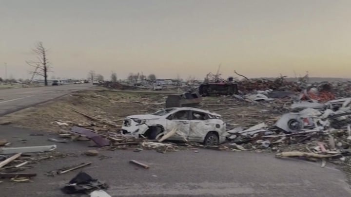 Ravage na dodelijke tornado’s: 'Dit is een ongekende ramp'