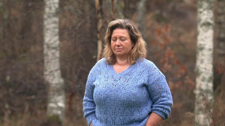 Mandy uit Winter Vol Liefde emotioneel tijdens 'aarden' bij Robin