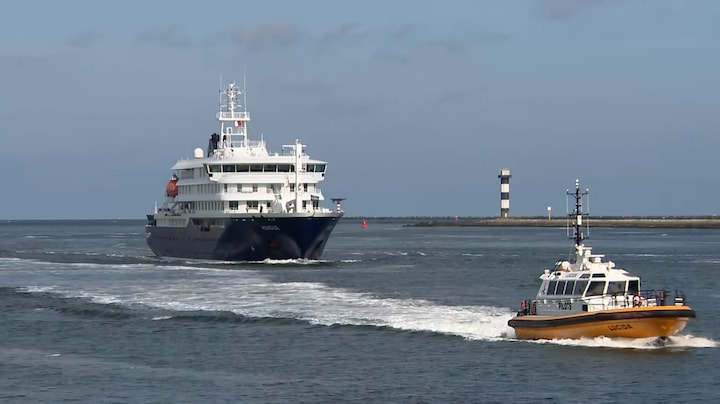 Hantaschip Hondius aangekomen in Rotterdam, opvarenden in quarantaine 
