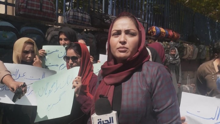Vrouwen in Afghanistan protesteren tegen boerkaplicht
