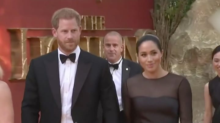 Waarom liggen Harry en Meghan toch zo onder vuur?