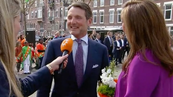 Prins Maurits zingt verjaardagslied in voor Willem-Alexander: ‘Weet niet of hij er blij mee was’ 