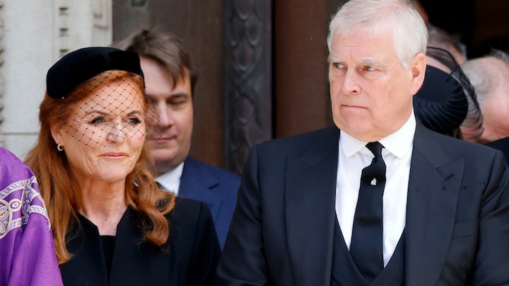 Sarah Ferguson onder vuur na gelekte Epstein-mail: 'Ze was poeslief'