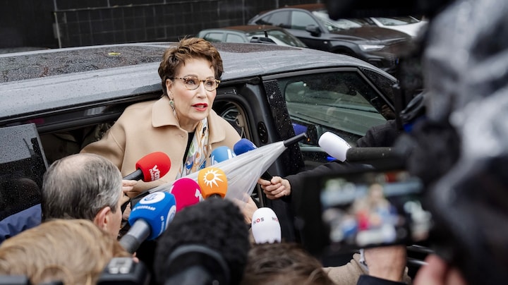 Advocaten Marco Borsato aangekomen bij rechtbank: 'Wij gaan voor vrijspraak'