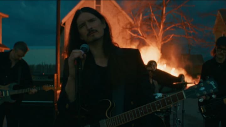 Nieuw nummer Kensington op het lijf van band geschreven