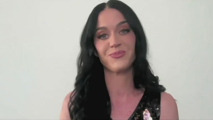 Katy Perry reageert voor het eerst op kritiek over ruimtereis
