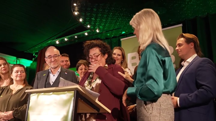 Caroline van der Plas barst in tranen uit tijdens speech