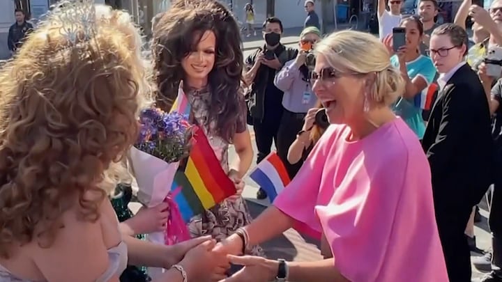 Koningin Máxima maakt indruk met haar bezoek aan LHBTI-wijk in Amerika 