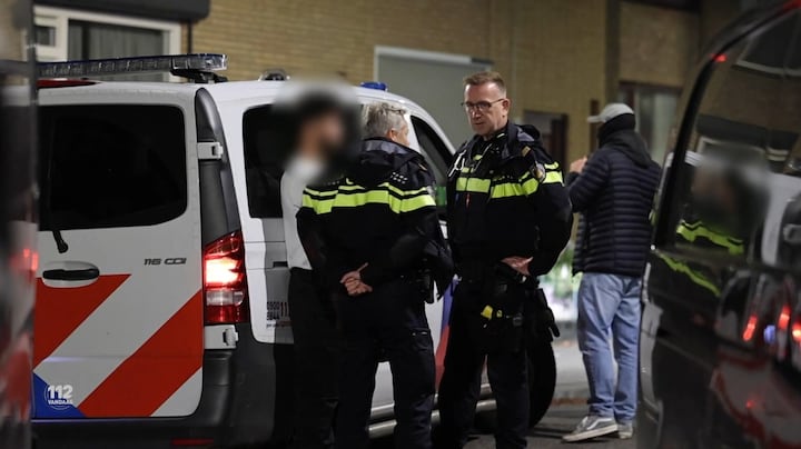 Politie doet inval in woning in Pernis, accijnsgoederen gevonden