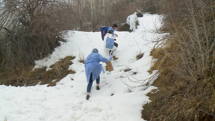 Sneeuw houdt vaccinaties niet tegen, afgelegen Turkse bergdorpen worden ook geprikt