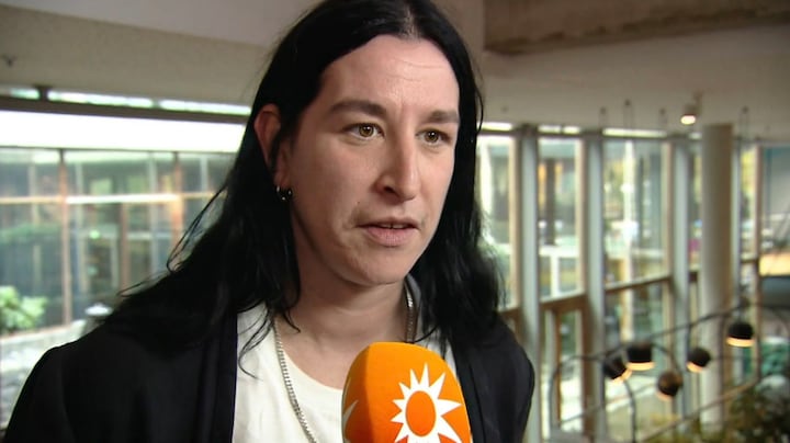 Raven van Dorst tekent voor twee jaar bij BNNVARA: 'Komt zoveel aan'