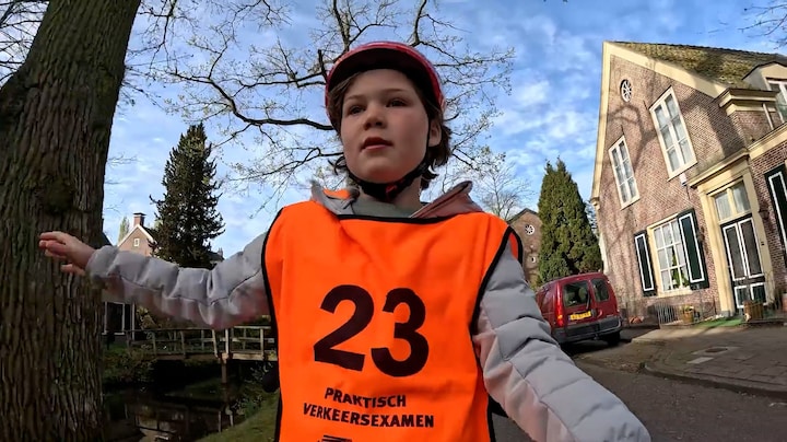 Telefoon op de fiets? Dan ben je voor dit diploma meteen gezakt