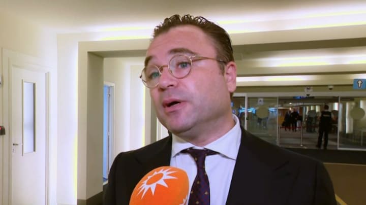 Agenten en advocaten met elkaar op de vuist in rechtbank België: 'Horizontaal de zaal uit'