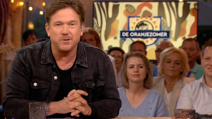 Harde woorden voor Johnny de Mol in De Oranjezomer: 'Hij kan dit niet'