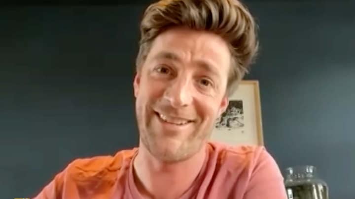 Hugo Kennis weer gelukkig in de liefde: 'Heb een fijne man'