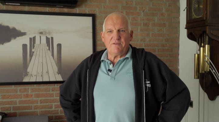 Adrie kan Corrie's 'gezeur' over geesten in huis niet meer aan: 'Wat gaan we eraan doen?'