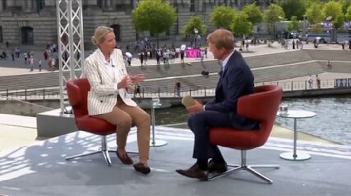 Betogers verstoren live-interview met rechts-radicale Duitse partij