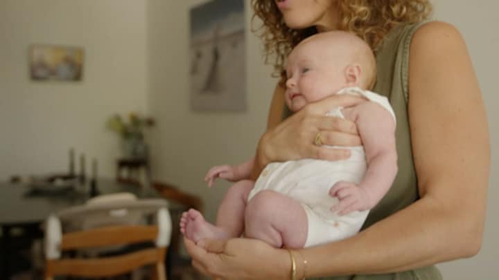 Vitamine K-prik, of toch druppels voor je baby? Dit adviseert de Gezondheidsraad