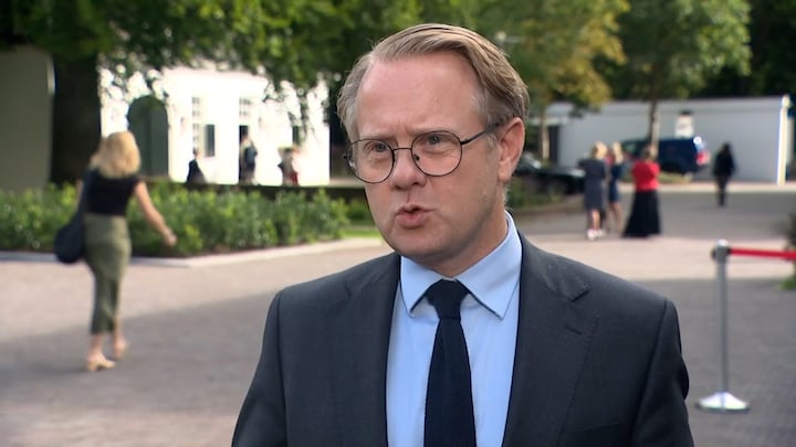 Minister Tieman wil maximumsnelheid op fietspaden