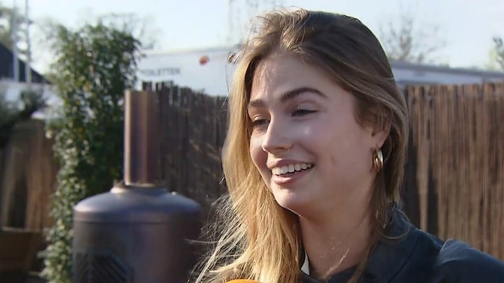 Roxy Dekker dit jaar 'stuk relaxter' op podium Paaspop: 'Magisch'