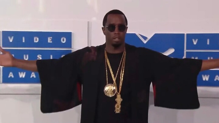Advocaten Sean 'Diddy' Combs onthullen 'pijnlijke chats' in rechtszaak