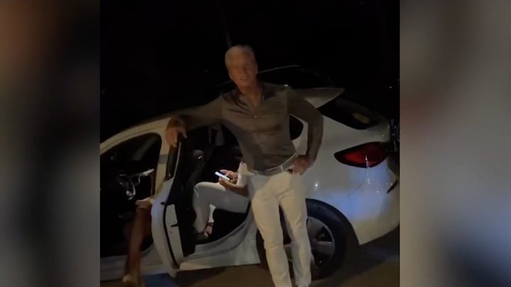 Roelvinkjes met autopech aan de kant in Spanje: 'Staan we dan' 