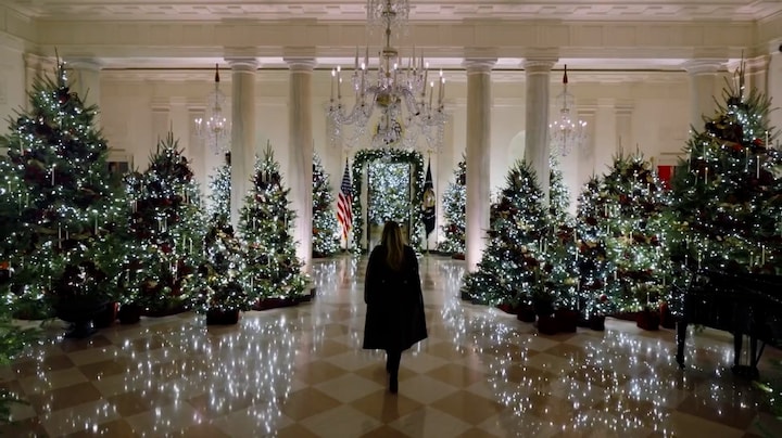 Melania Trump onthult kerstversiering Witte Huis: 71 kerstbomen 