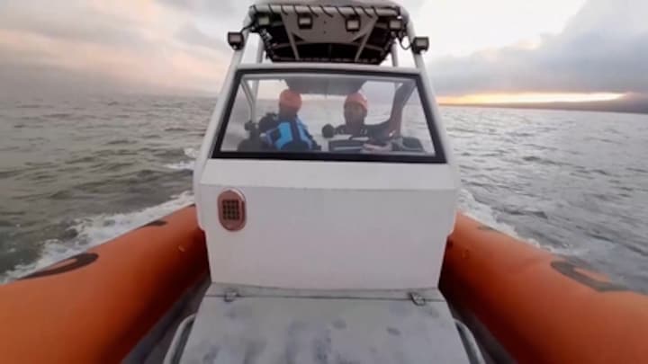 Overlevende gezonken boot Bali: 'Ik verdween met de boot onder water'