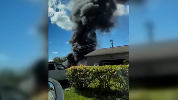 F-16 stort neer in Michigan, piloot weet te ontsnappen 