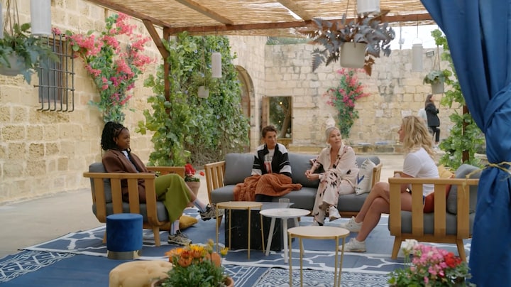 Kira Toussaint liegt medekandidaten glashard voor in Pandora