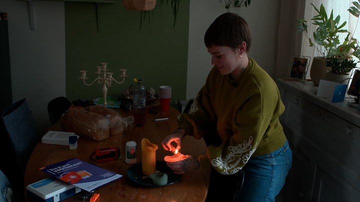 Leven zonder stroom, deze gezinnen in Roermond proberen het