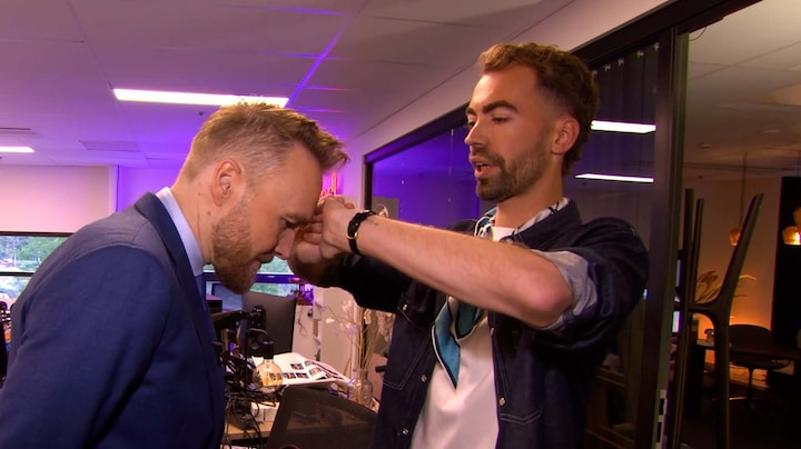 Daan Alferink restylet Arjen Lubachs kantoor: ‘Ik moet hier heel erg aan wennen’