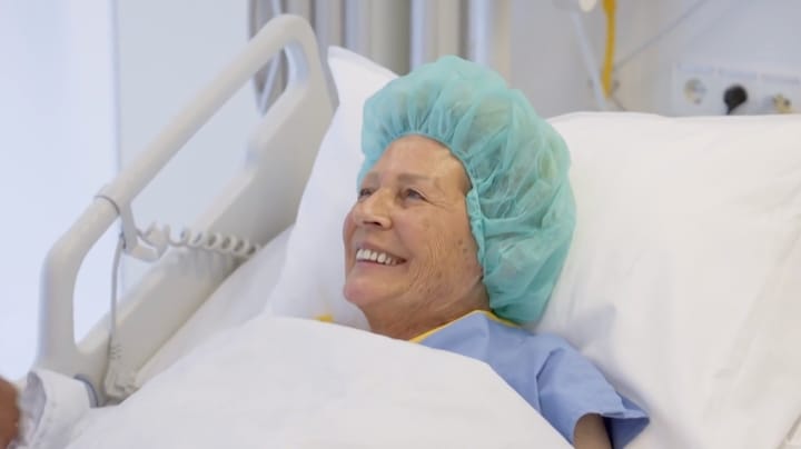 Karin probeert verpleegkundige te koppelen aan dochter in Erasmus MC 24/7