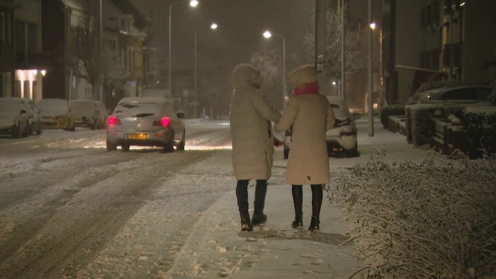 Sneeuwbeeld: witte deken over Zuid-Nederland