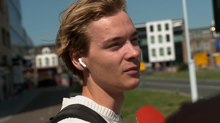 Fietsen met oortjes mag, maar een ongeluk kan duur voor je worden