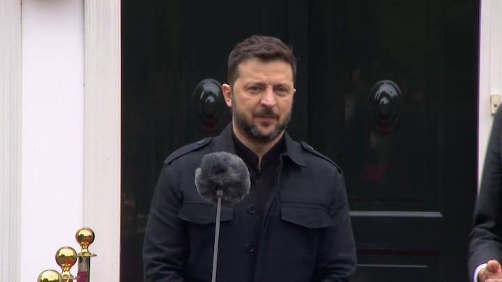 Zelensky a Catshuis per colloqui con Schoof: 