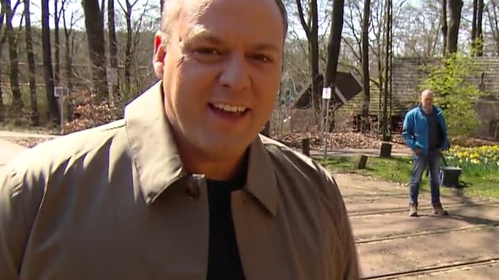 Op bezoek bij Frans Bauer tijdens nieuwe clipopname 