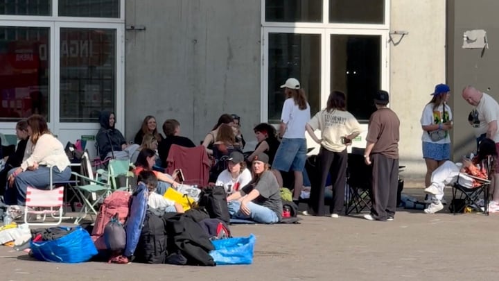 Billie Eilish-fans wachten dagen van tevoren bij Ziggo Dome