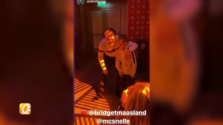 Bridget neemt zoontje Mees mee naar optreden André