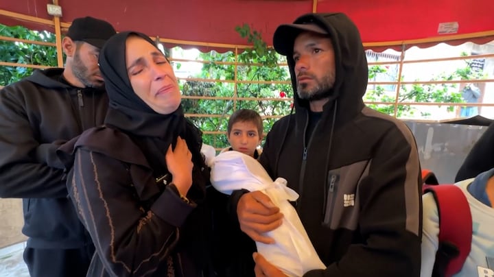 Moeder in Gaza verliest baby door noodweer: &#x27;M&#x27;n hart is gebroken&#x27;