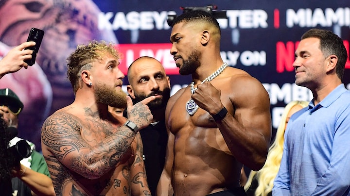 Jake Paul kan handen niet thuis houden tijdens staredown