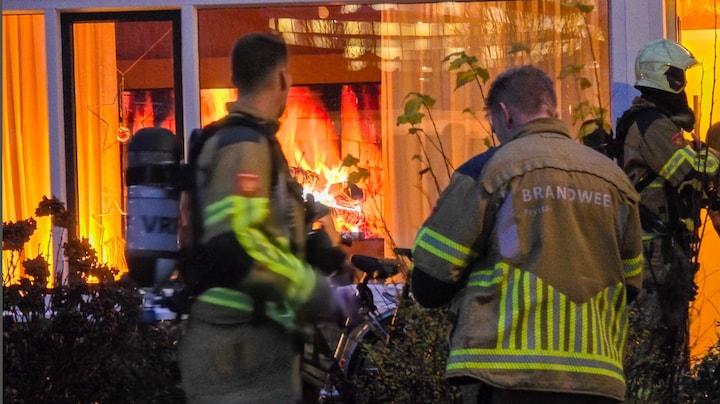 Brandweer rukt uit voor haardvuur op tv - en daar zijn er steeds meer van 