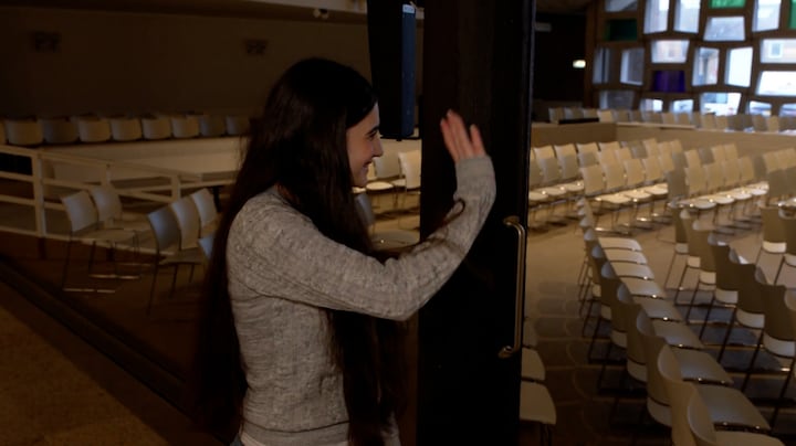 Kerk houdt al jaar lang onafgebroken dienst om Oezbeeks gezin te kunnen opvangen