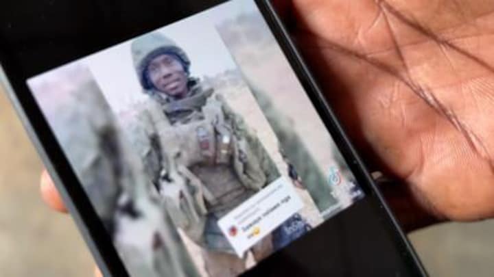 Afrikaanse Diop kreeg geen baan, maar een wapen aan het front
